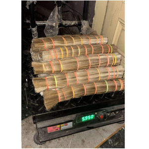 Pinceau en Fibres Naturelles de Corne d'Animaux Polies et Organiques (Queue de Buffle) pour Teinture Capillaire – Haute Qualité, Imperméable, Idéal pour Cadeau d'Affaires - Product Image 4