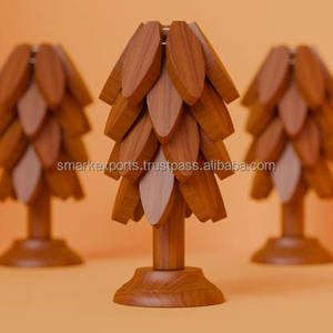 Ensemble de dessous de verre d'arbre en bois tendance Protecteurs de plats chauds écologiques et décor de table de cuisine pour la vie et la cuisine modernes - Product Image 1