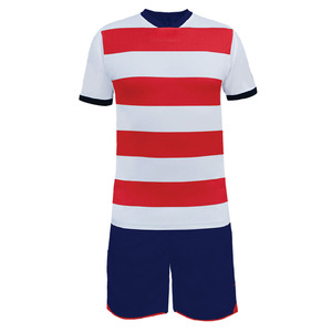 Ensemble d'uniformes de rugby sublimés sur mesure, kit d'entraînement de rugby en polyester respirant, tenue d'équipe OEM, maillot et short de rugby - Product Image 1