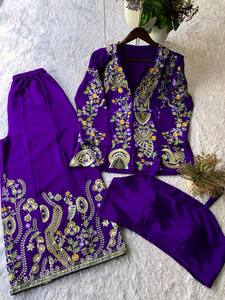 Ensemble Palazzo de style Koti Indo-Occidental - Tissu Chinon avec broderie de sequins - Product Image 5