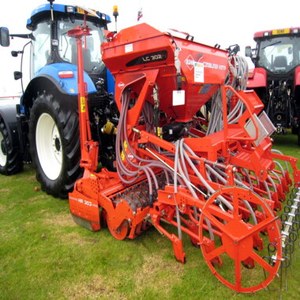 Sembradora Neumática para Agricultura, Sembradora de Cacahuetes de 4 Filas con Motor, Alta Eficiencia, Multifuncional para Uso Agrícola a Gran Escala - Product Image 1
