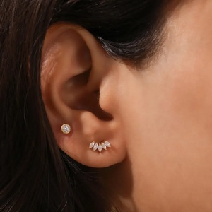 Pendientes de Diamantes Marquise Chapados en Oro de 18k, Diseño de Racimo Graduado, Par de Diamantes Naturales Brillantes, Joyería Fina para Mujer - Product Image 1