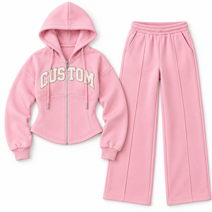 Conjunto de dos piezas de chándal de felpa gruesa con logotipo personalizado para mujer: Sudadera con capucha rosa con cremallera y pantalones de chándal de pierna ancha, ideal para uso casual o jogging. - Product Image 3