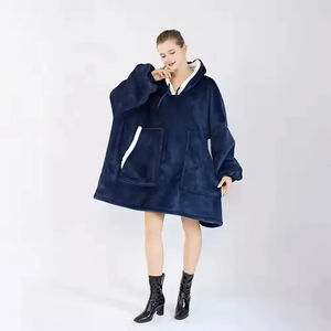 Couverture à capuche personnalisée en polaire surdimensionnée, douillette et chaude, en sherpa, qualité supérieure, manches classiques, hiver, couleur unie - Product Image 4