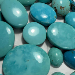 พลอยเทอร์ควอยซ์อะริโซนาแบบคาโบชอง สำหรับทำเครื่องประดับ ที่ BU GEMS - Product Image 1