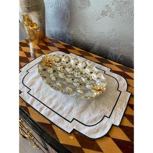 Gran descuento, con su hermosa tazón de metal de aspecto antiguo, cada comida se siente especial. - Product Image 3