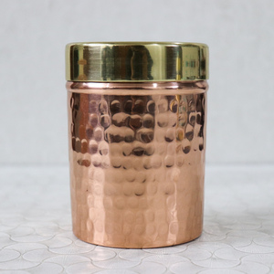 Pot à bougie en cuivre martelé à la main, poli, avec couvercle, finition naturelle, 10 oz, pot à bougie en cuivre de luxe fait main avec logo personnalisé - Product Image 1