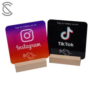 Support de carte NFC Ntag215 RFID en PVC étanche pour avis <span class=keywords><strong>Google</strong></span> et réseaux sociaux (Facebook, Instagram, TikTok) 13,56 MHz - Product Image 2