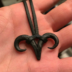 Collares Antiguos Hechos a Mano con Hoja Caída, Joyería Cristiana, Regalo para Seres Queridos por UCI Metal Crafts - Product Image 3