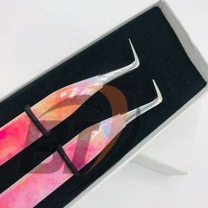 Pinzas de pestañas de diseño personalizado de 90 grados, extensiones de pestañas de acero sostenibles recubiertas de papel con logotipo privado - Product Image 2