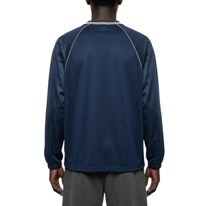 Camiseta Deportiva de Manga Larga con Cuello en V y Malla Perforada Azul Marino para Hombre, Venta al Por Mayor, Personalizable - Product Image 5