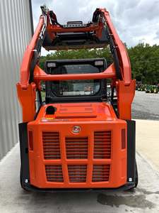 Chargeuse compacte Kubota SVL65-2, 60 kW, diesel, avec godet frontal, pour travaux de construction et agricoles - Product Image 4