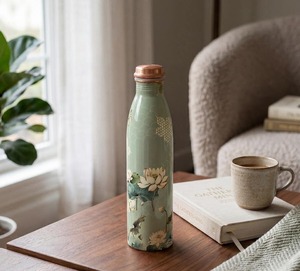Botella de Agua de Cobre Puro con Diseño Floral de Loto, a Prueba de Fugas, Ayurvédica, Reutilizable y Ecológica - Product Image 2