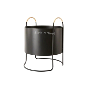 Jardinière noire attrayante en fer thermolaqué, durable, multi-usages, pour extérieur, avec drainage - Product Image 3