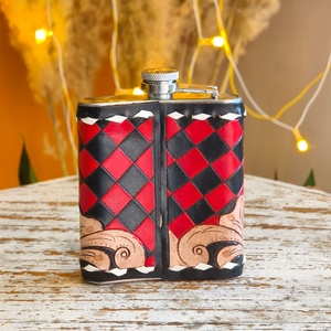 Botella de whisky de acero inoxidable con cubierta de cuero genuino, diseño floral y a cuadros, para viajes al aire libre, regalo para hombres y mujeres. - Product Image 2