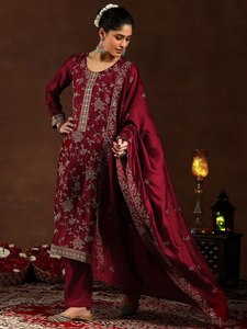 Conjunto de Kurti y Pantalón Bordado Color Granate de Lujo con Dupatta |   Traje Salwar de Diseñador para Mujer, para Bodas y Fiestas - Product Image 2