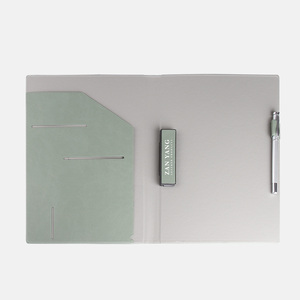 Clip Multifuncional de Cuero para Tarjetas/Contratos - Product Image 6