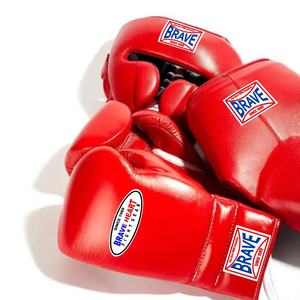 Ensemble de boxe d'entraînement personnalisé à succès, ensemble de boxe d'entraînement en cuir véritable, logo personnalisé, gants de boxe, protège-tête et protège-mâchoire - Product Image 1