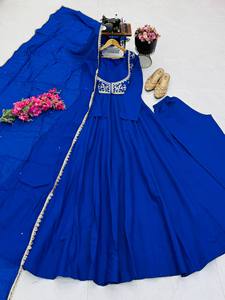 Nouvelle Robe Longue de Soirée Ethnique pour Femme, Sans Plis, Réversible, avec Veste et Ensemble Dupatta, Idéale pour Toutes les Saisons - Product Image 6