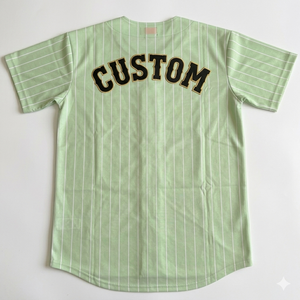 Maillot de sport vert menthe à rayures fines pour softball, respirant, séchage rapide, entièrement boutonné, coupe classique vintage, personnalisable - Product Image 2
