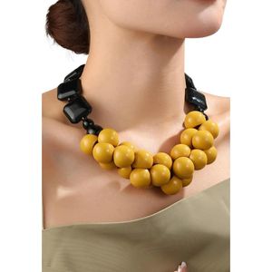 Minimalist Olive Green Resin Pendant <b>Necklace</b> Contemporary Handmade <b>Long</b> Statement <b>Necklace</b> for Women Fashion Jewelry - Product Image 2