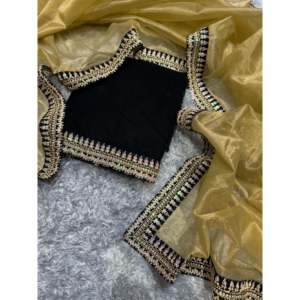 Sari pour femmes de créateur avec de magnifiques broderies de sequins et de dori, doté d'une bordure en dentelle de velours - Product Image 1