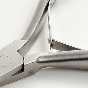 Hot Sale Wholesale Factory Sputterproof Cuticle Nippers Professional Stainless Steel Plastic Handle Wide Jaw Nail Clipper - Product Image 4