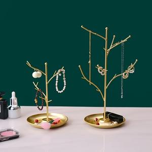 Présentoir à bijoux décoratif en forme de feuille d'arbre avec crochets larges, barre de rangement pour bracelets, plateau anti-emmêlement pour colliers - Product Image 4