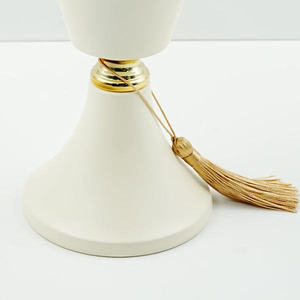 Encensoir moderne en bois blanc, finition de luxe, avec insert métallique doré et pompon décoratif, pour Bakhoor, vente en gros - Product Image 2