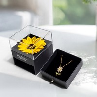 Luxuriöse Sonnenblumen-Konservierte Blume Künstliche Seifenblume Schmuckbox Quadratisches Design für Muttertag Weihnachten - Langlebig 3-5 Jahre