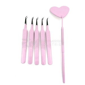 Pince à épiler pour extensions de cils RMI Black Plasma Tip, revêtement poudré rose, pointe en fibre, acier inoxydable / poignée diamantée - Product Image 4