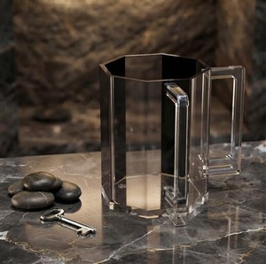 2026 ArtfulCosmos Nouvelle étagère d'angle moderne personnalisée en acrylique transparent (Lucite) pour usage Judaica - Product Image 2