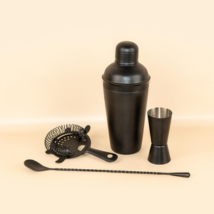 Ensemble de barware de luxe en acier inoxydable noir, 4 pièces, shaker à cocktail 750 ml, doseur, cuillère, passoire pour la création d'un bar à domicile - Product Image 2