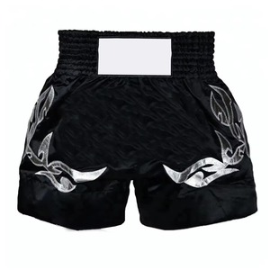 Pantalones Cortos de Muay Thai Negros Unisex con Estampado de Llama Blanca, Corte Holgado, Ropa de Artes Marciales para Adultos, Tela Elástica - Product Image 2