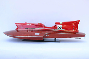 Modèle de bateau rapide italien en bois FER.RA.RI HYDROPLANE, finition polie et peinte, fait main, taille personnalisée, autoportant, style moderne et sportif - Product Image 2