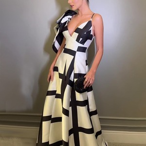 Robe longue élégante à lacets géométriques taille haute pour femme, robe de soirée sexy sans manches et dos nu - Product Image 3