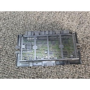 ECU และโมดูลคอมพิวเตอร์มือสองสำหรับรถยนต์ซีรีส์ 3 รุ่น 6135696113402 - Product Image 3