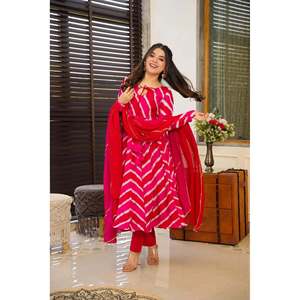 TRAJE LEHERIYA ROJO Y ROSA 2017 - Product Image 3