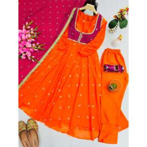 Vestido de Noche Elegante Sai Creation, Vestido de Fiesta en Color Naranja, Talla M, con Bordado y Lentejuelas - Product Image 4