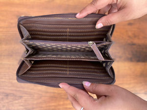 Véritable fait à la main imprimé animal fourrure cuir portefeuilles vente à chaud femmes Unique en cuir de vachette Western vente en gros coques de téléphone pochette - Product Image 5