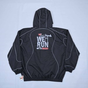 Chaqueta Cortavientos con Capucha Negra para Hombre, con Logotipo Estampado en la Parte Delantera, Cierre de Cremallera, Estilo Deportivo, Ropa de Abrigo de Otoño, Material de Poliéster - Product Image 2