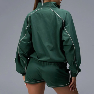 Ensemble de survêtement 2 pièces pour femme avec logo personnalisé, coupe-vent léger respirant et short, avec passepoil contrastant de qualité supérieure - Product Image 6