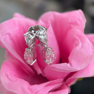 Boucles d'oreilles classiques en diamant poire, qualité supérieure, 1,25 ct et 0,75 ct, certifiées IGI, bijoux pour anniversaire et mariage - Product Image 1