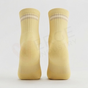 Chaussettes pour hommes, couleur unie, tricotées, respirantes, en coton, pour un usage quotidien, style classique, printemps - Product Image 5