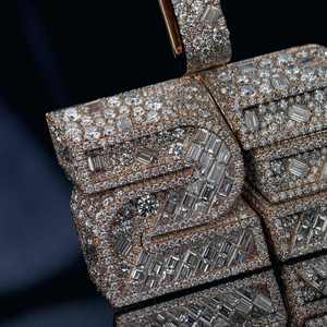 Colgante de Plata de Ley con Nombre Personalizado, Diseño 3D de Mosaico con Corte Elegante de 2 Pulgadas de Ancho, Chapado en Oro Rosa, Moissanita VVS1, Moderno - Product Image 4