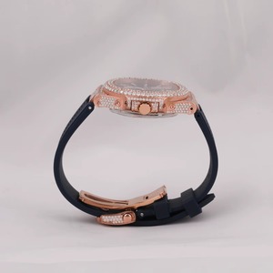 Reloj de Diamantes Unisex de Lujo, Caja Cuadrada en Oro Rosa, Correa de Cuero Negra, Esfera Analógica con Fecha, Cristal de Acero, Movimiento de Cuarzo de 41 mm - Product Image 4