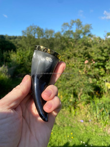 Vaso de chupito de cuerno con trabajo de latón Proveedor OEM para restaurante en casa bar Ágata - Product Image 2
