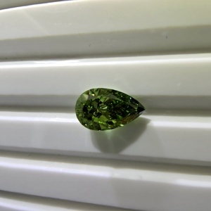 Diamante cultivado en laboratorio de 1 quilate con corte en pera, color verde intenso, certificado por IGI, VS1, diamantes sueltos para la fabricación de joyas. - Product Image 2