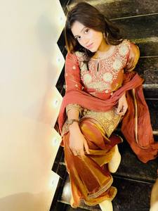 Premium Women's Traditional Ethnic Suit Party Wear with Elegant Twill Gold silk <b>Top</b> Plazzo Dupatta for <b>Festivals</b> - Product Image 4