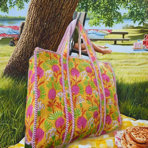 Sac fourre-tout d'été matelassé en coton imprimé à la main indien pour femme, motif géométrique multicolore avec fermeture éclair - Product Image 4